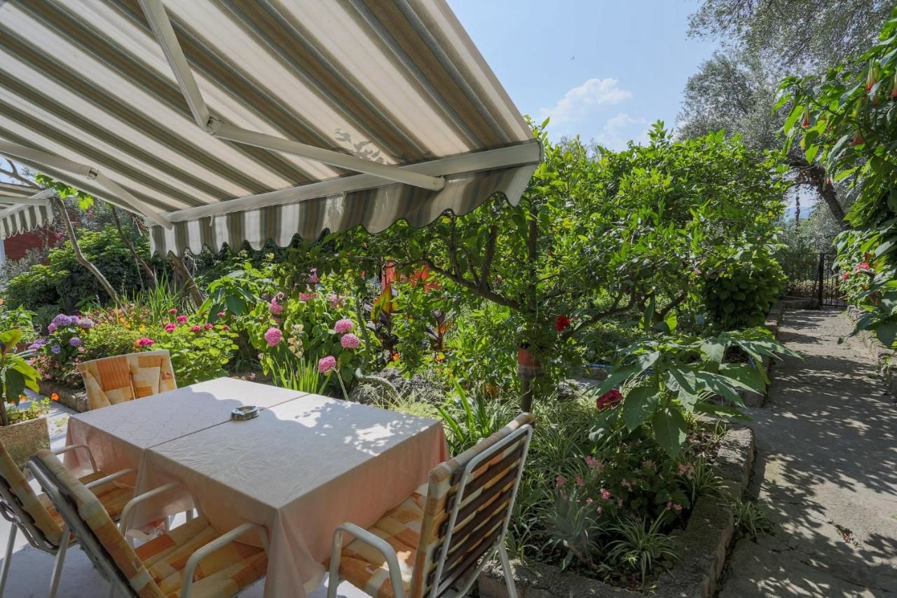 Проживание в семье Sofija Apartments Свети-Стефан-7