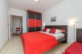 Проживание в семье Sofija Apartments Свети-Стефан Люкс, вид на море-15