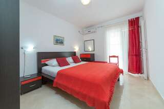 Проживание в семье Sofija Apartments Свети-Стефан Люкс, вид на море-17