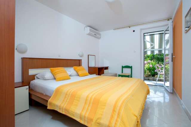 Проживание в семье Sofija Apartments Свети-Стефан-17